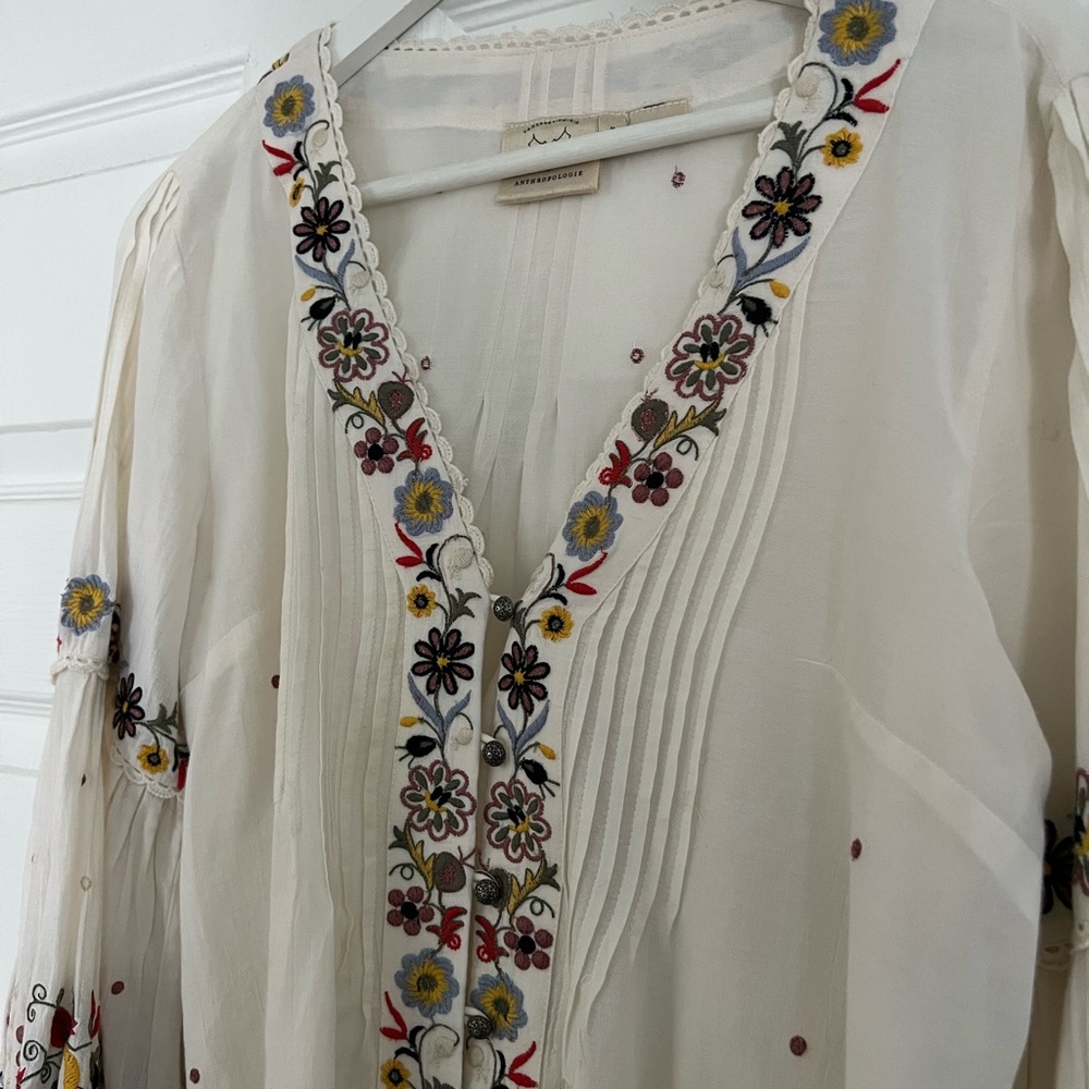 Anthropologie Cream Boho Embroidered V-Neck Blouse - Picture 7 of 7